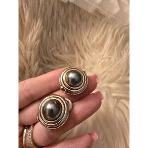 G48 - Vintage Faux Pearl Clip Earrings